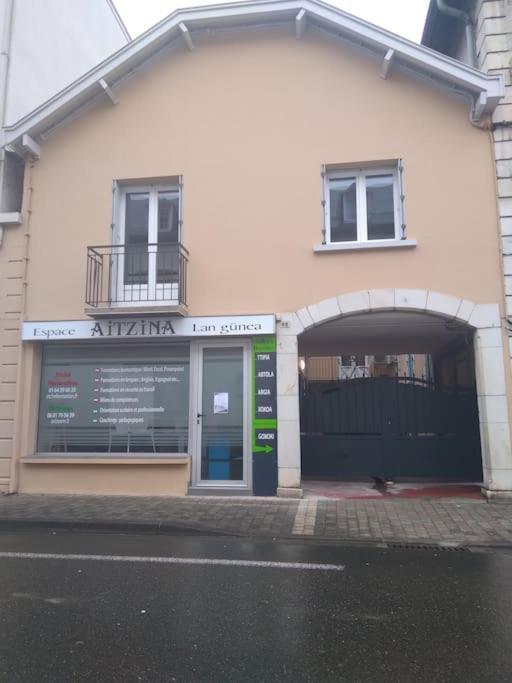 Mauleon Licharre: Au Coeur Du Pays Basque Lägenhet Exteriör bild